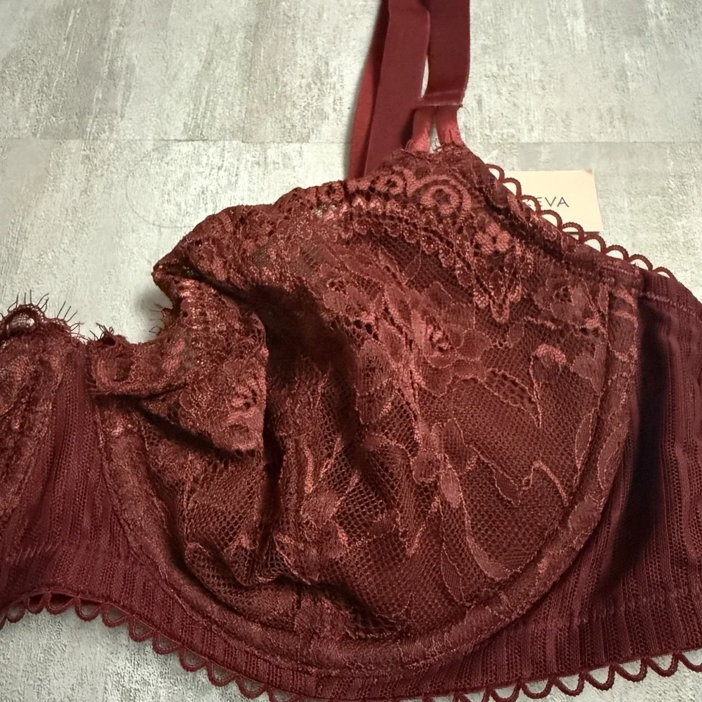 Dobreva Sheer Lace Bra Size‎ 38C Wine Red Convertible Racer Strap Brand New
